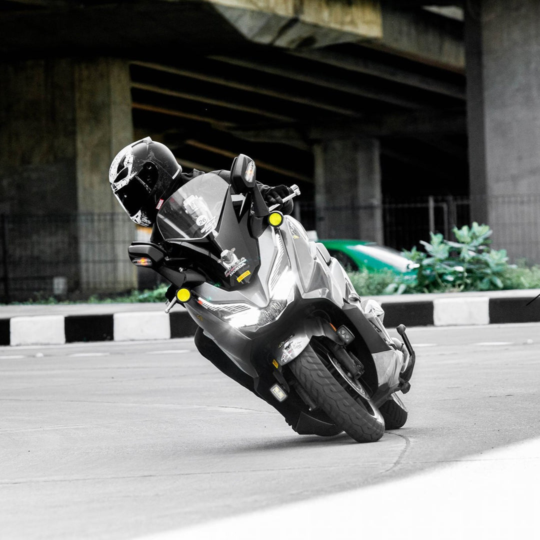 ยางนอก Pirelli Diablo Scooter (สำหรับขอบ 14,15)